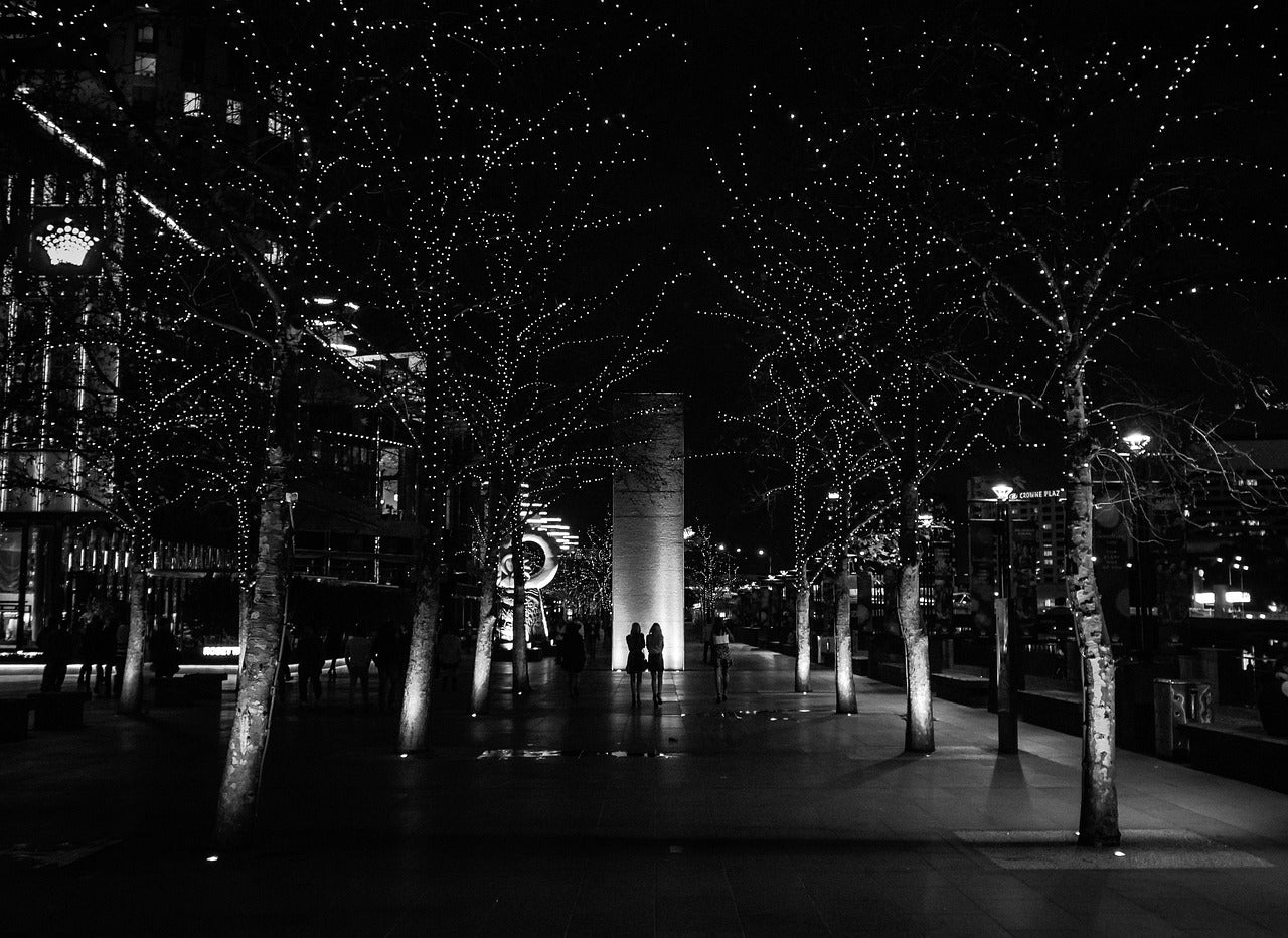 Staying Safe When Walking Alone at Night